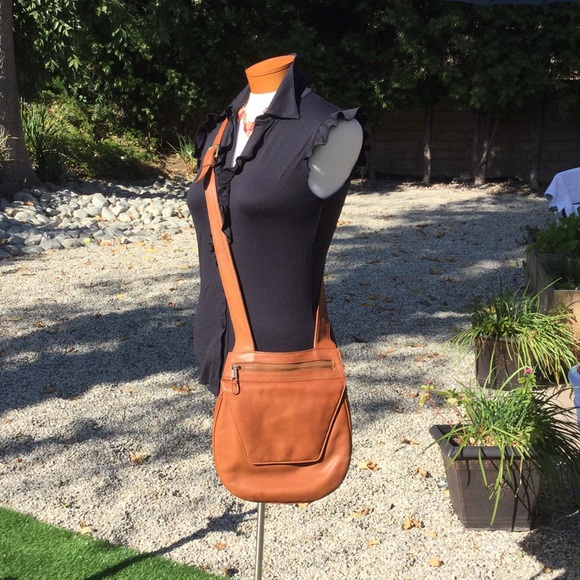 travelsmith crossbody bag